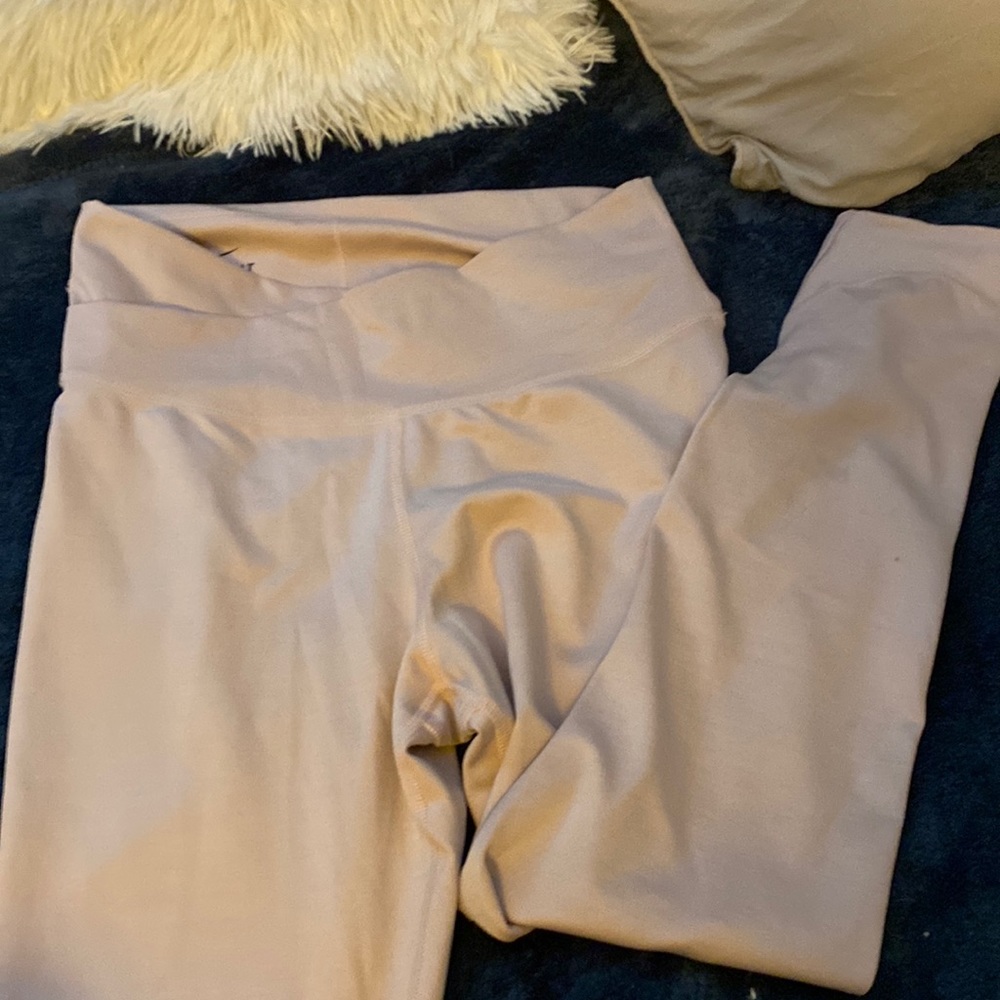 Light pink define leggings size m from Nike